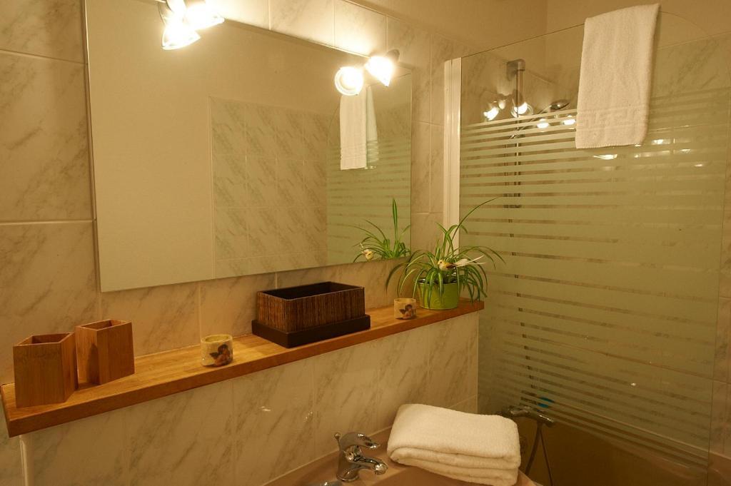 Hotel Le Relais Fleurance Ngoại thất bức ảnh